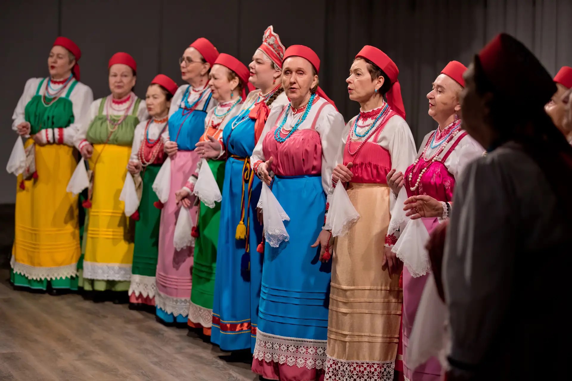Мурманский Дворец народного творчества приглашет на Межрегиональный фестиваль-конкурс творчества для людей старшего поколения «Нам года – не беда»