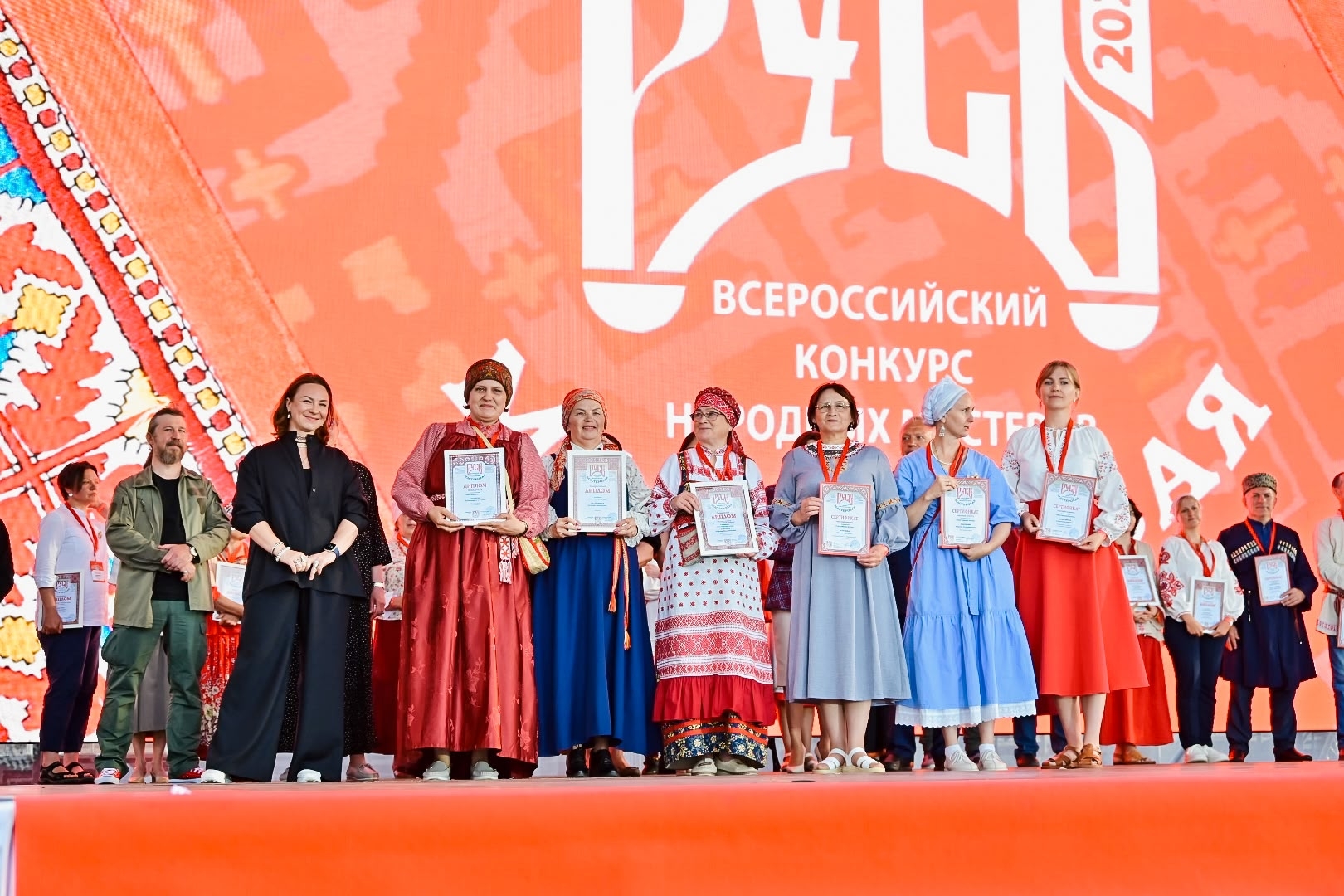 В Чувашии выбрали лучшего мастера-ремесленника России