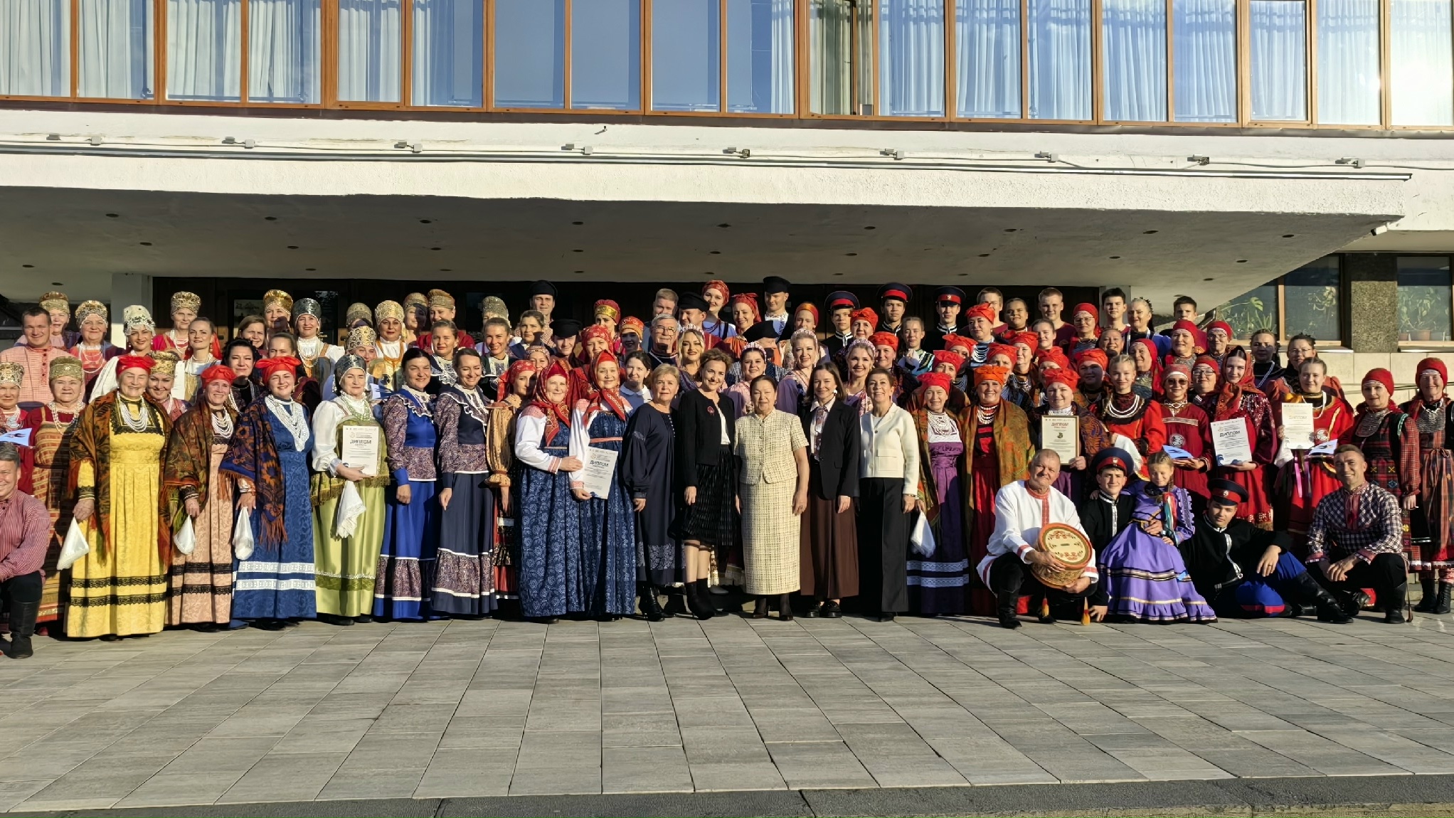 В Архангельске завершился Всероссийский фестиваль-конкурс «Поёт село родное. На волне традиций»