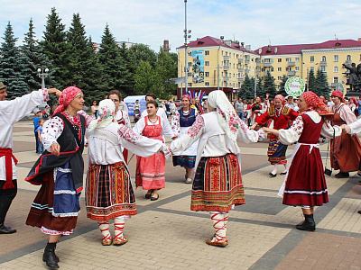 В Брянском регионе в девятый раз пройдет фольклорный фестиваль «Деснянский хоровод»